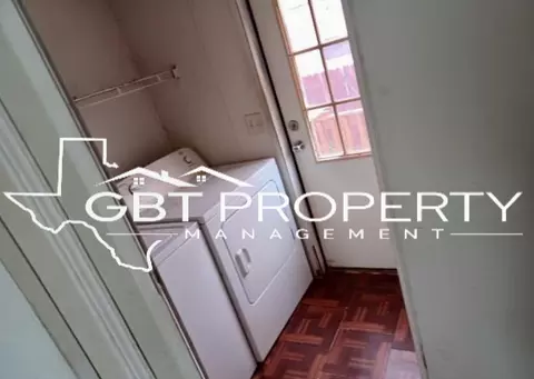 509 Maple St, Jourdanton, TX 78026