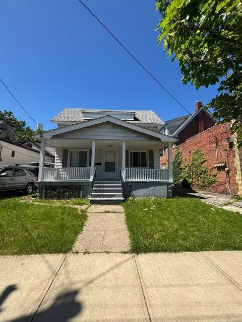 800 London Rd, Cleveland, OH 44110