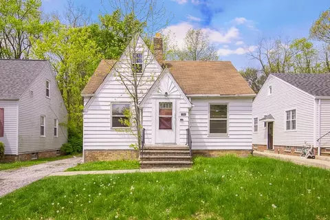 4352 Ingleside Rd, Warrensville Heights, OH 44128