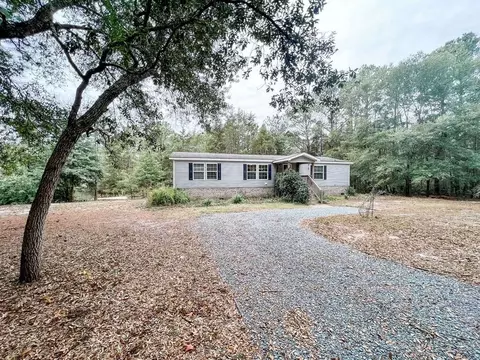 7713 Pontchartrain Rd, Wilmington, NC 28412
