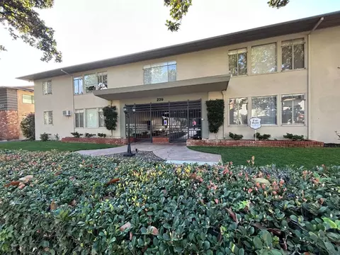 239 S Madison Ave #02, Pasadena, CA 91101