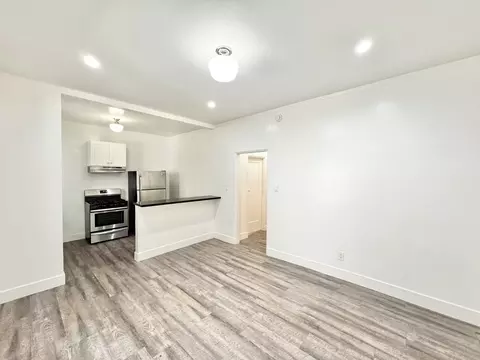 859 S New Hampshire Ave #206, Los Angeles, CA 90005