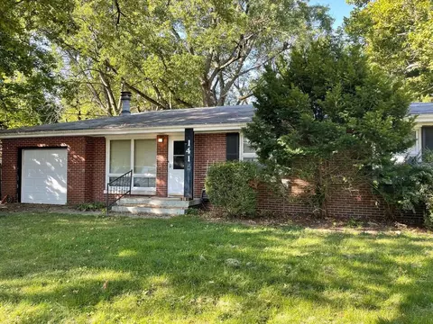 1415 S Western Ave, Champaign, IL 61821