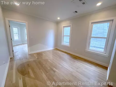 37 Gore St #2, Cambridge, MA 02141