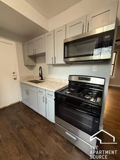 1024 E Hyde Park Blvd #1N, Chicago, IL 60615
