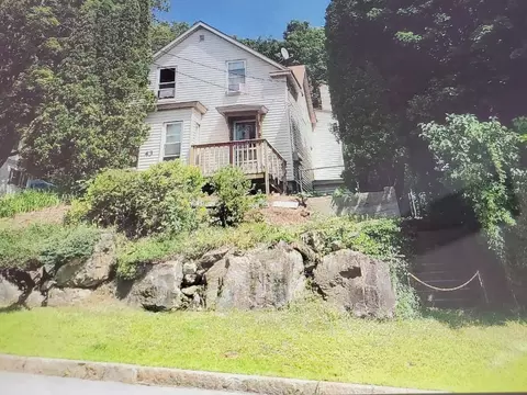 43 Avery St #2, Laconia, NH 03246