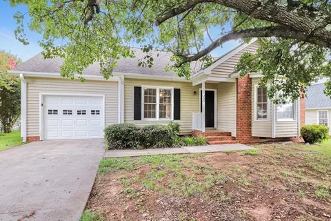 235 Lorraine Dr, Winston Salem, NC 27107