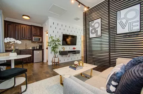 w 26th st, Houston, TX 77008