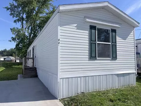 10610 E State Route 762 #99B, Lockbourne, OH 43137