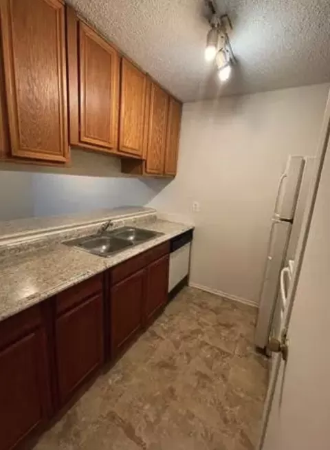 2200 E Trinity Mills Rd #131, Carrollton, TX 75006