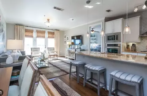 8616 Turtle Creek Blvd #822, Dallas, TX 75225