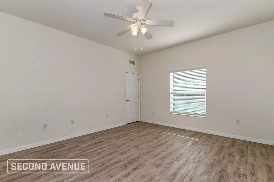  2923 NE 2nd Pl, Cape Coral, FL 33909 photo 10