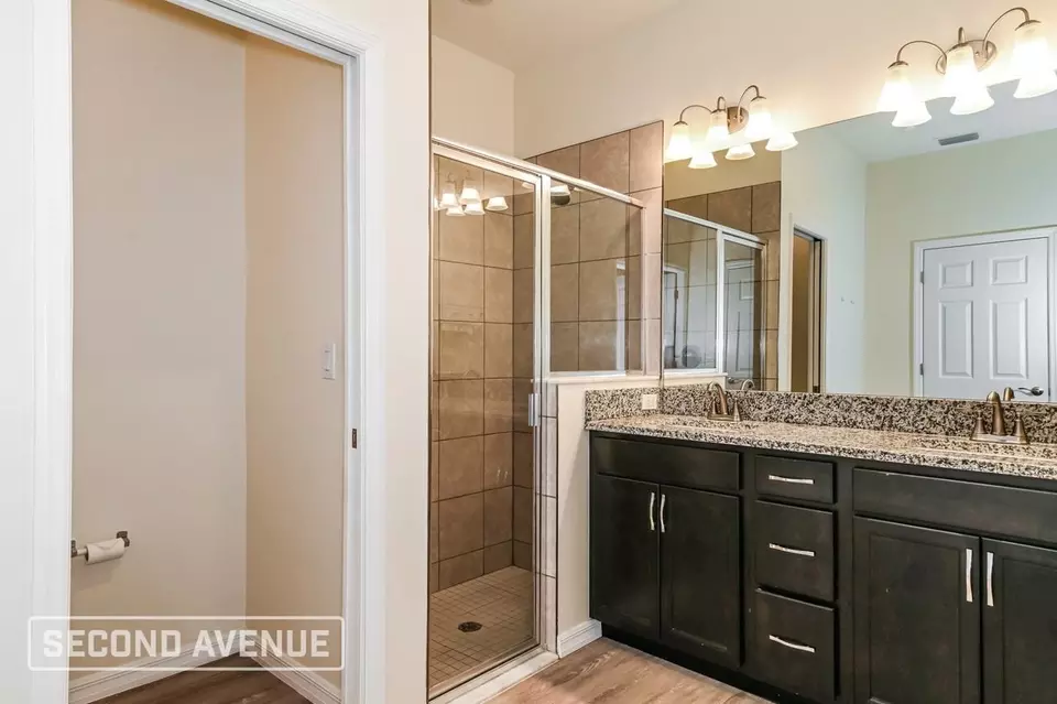  2923 NE 2nd Pl, Cape Coral, FL 33909 photo 9