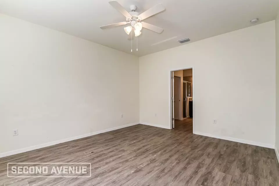  2923 NE 2nd Pl, Cape Coral, FL 33909 photo 8
