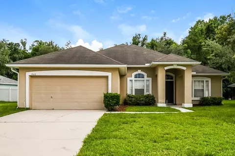 7068 Rapid River Dr W, Jacksonville, FL 32219