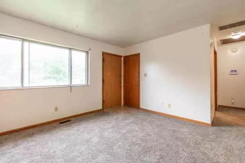 116 E 19th St, Bloomington, IN 47408 photo 2