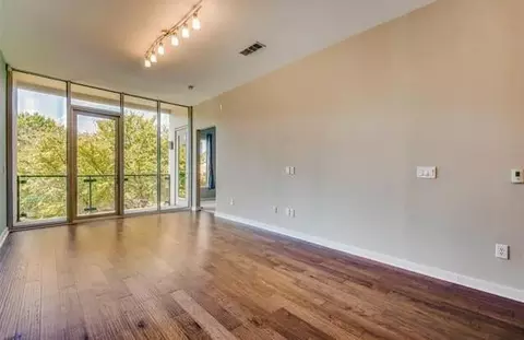 2950 Mckinney Ave #1056, Dallas, TX 75204