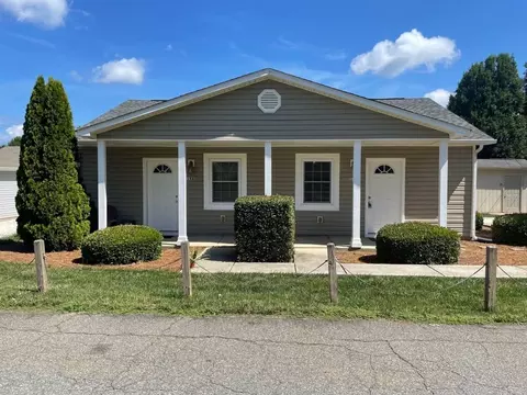 119 5th St, Huntersville, NC 28078