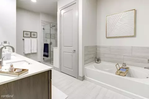 1211 Caroline St #1127, Houston, TX 77002