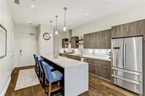 1211 Caroline St #1907, Houston, TX 77002