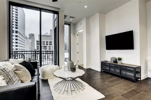 1211 Caroline St #588, Houston, TX 77002