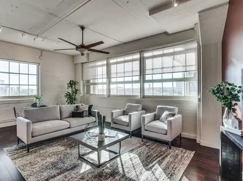 411 W 7th St #117, Fort Worth, TX 76102