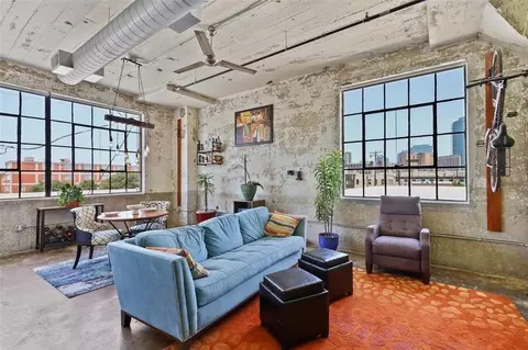 120 Saint Louis Ave #165, Fort Worth, TX 76104