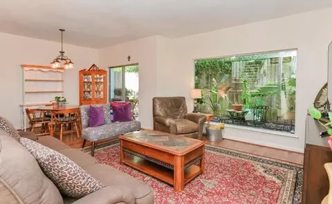 1300 Augusta Dr #1-357, Houston, TX 77057