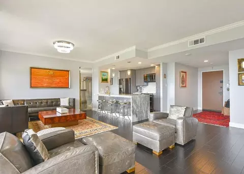 49 Briar Hollow Ln #11-58, Houston, TX 77027