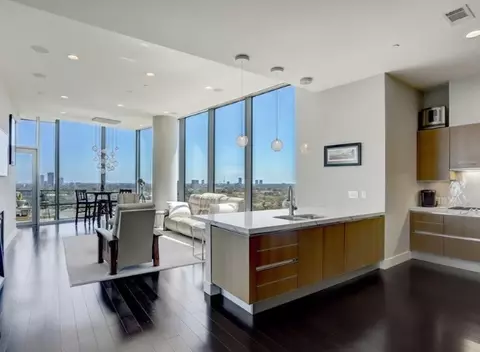 2727 Kirby Dr #15.23, Houston, TX 77098