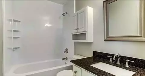 2323 Augusta Dr #19-7, Houston, TX 77057