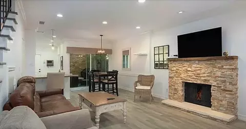 2323 Augusta Dr #24, Houston, TX 77057