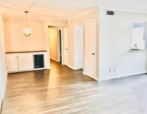 505 Westcott St #228, Houston, TX 77007