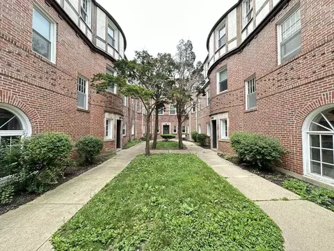 918 Green Bay Rd #3A, Winnetka, IL 60093