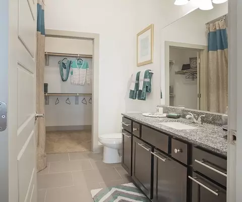 120 Yale St #1149, Houston, TX 77007