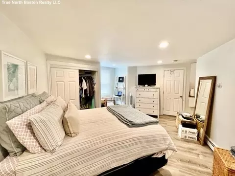 24 Stillman St #1R, Boston, MA 02113