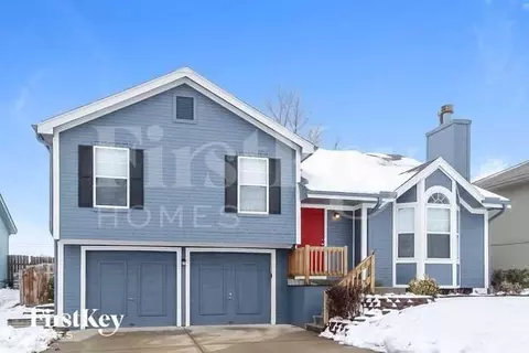 8424 NE 107th Ter, Kansas City, MO 64157