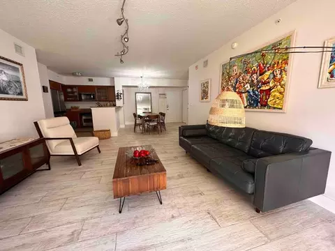 s ocean dr, Hollywood, FL 33009