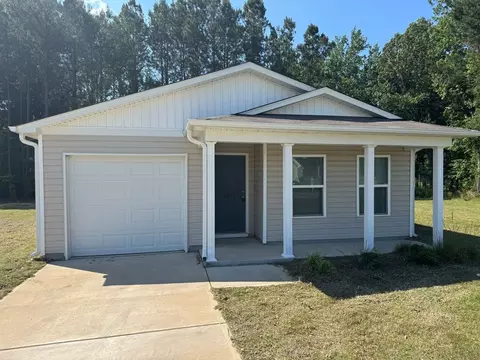 1220 Hope Farm Dr, Tarboro, NC 27886