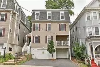 135 Calumet St, Roxbury Crossing, MA 02120