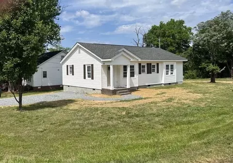 60 3rd St, Mount Pleasant, NC 28025