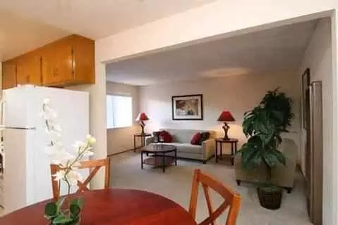 924 Mangrove Ave, Sunnyvale, CA 94086