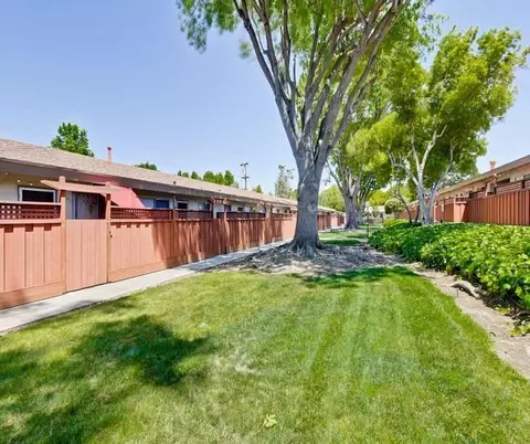 924 Mangrove Ave, Sunnyvale, CA 94086
