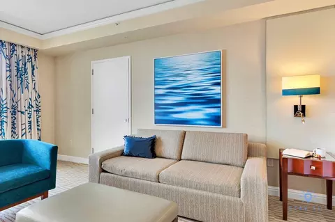 collins ave, North Miami Beach, FL 33160