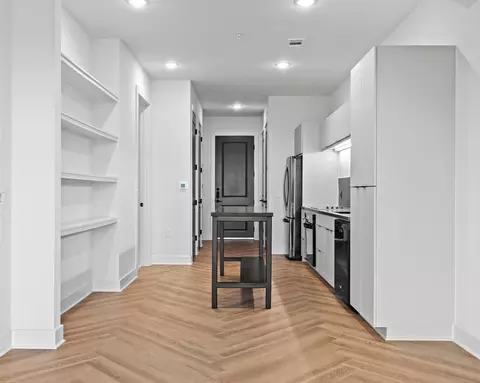 239 W 9th St #1999, Dallas, TX 75208