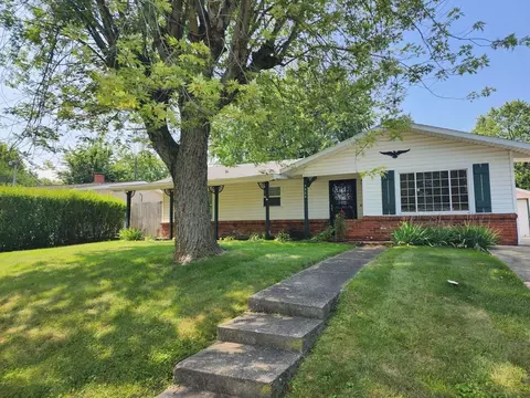 5905 Seneca Trl, Kokomo, IN 46902