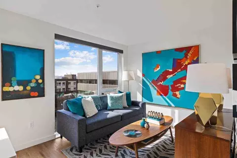 417 2nd Ave W, Seattle, WA 98119