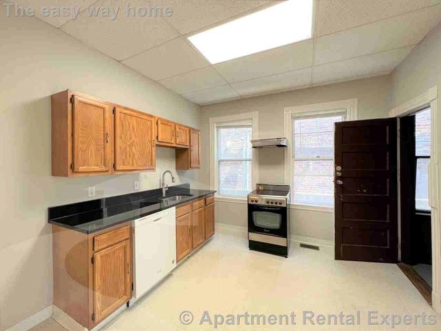12 Pleasant St #1, Cambridge, MA 02139