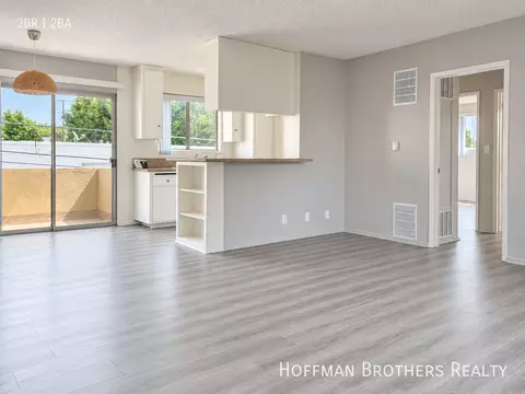 1640 Barry Ave #4, Los Angeles, CA 90025