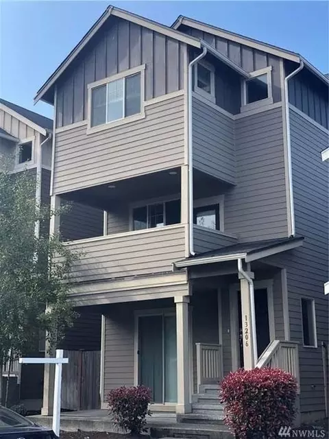 13206 97th Ave E, South Hill, WA 98373